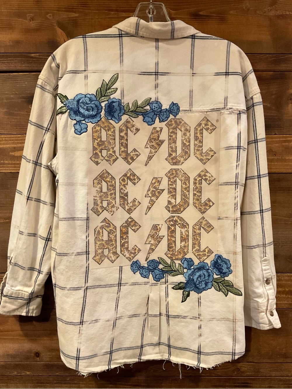 CUSTOM AC/DC “Leopard Logo” Distressed  Flannel Shirt Blue Roses Womens size XL